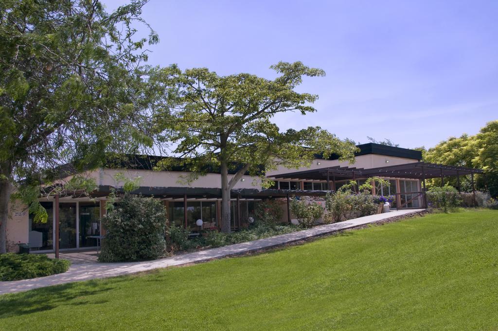 Nes Ammim Hotel Εξωτερικό φωτογραφία